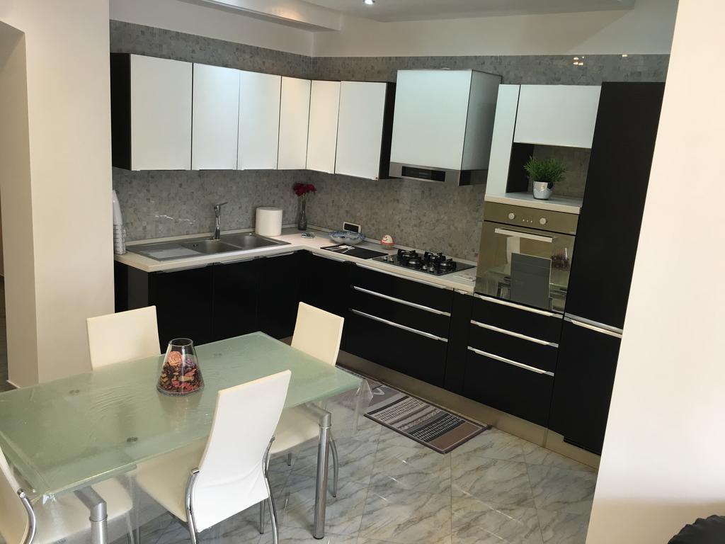 Supera Napoli Apartment Exterior photo